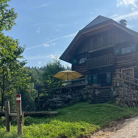 Hobisch Alm - Heroum Hut Bed & Breakfast